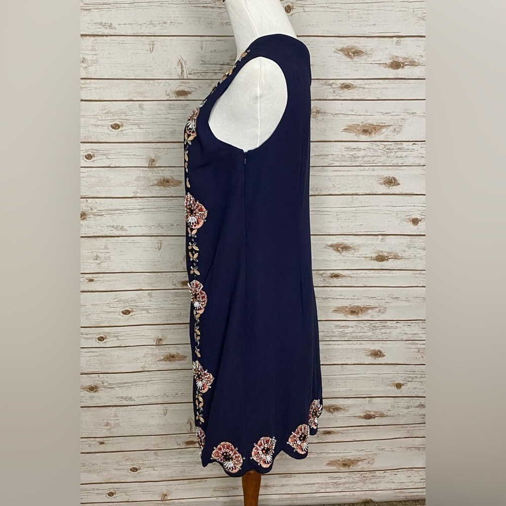 Banana Republic navy embellished/bejeweled sleeveless shift dress Size XS - Picture 3 of 7